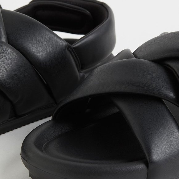 H&M Chunky Sandals (Black) - Picture 3 of 5